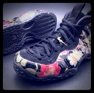 2019 Nike Floral Foam Posits